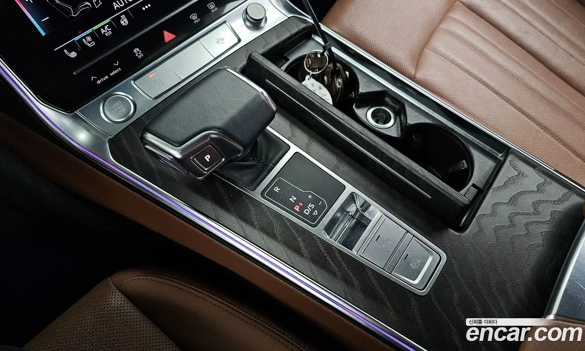 Audi A6 2020 2.0 автомат (гидро), фото 12