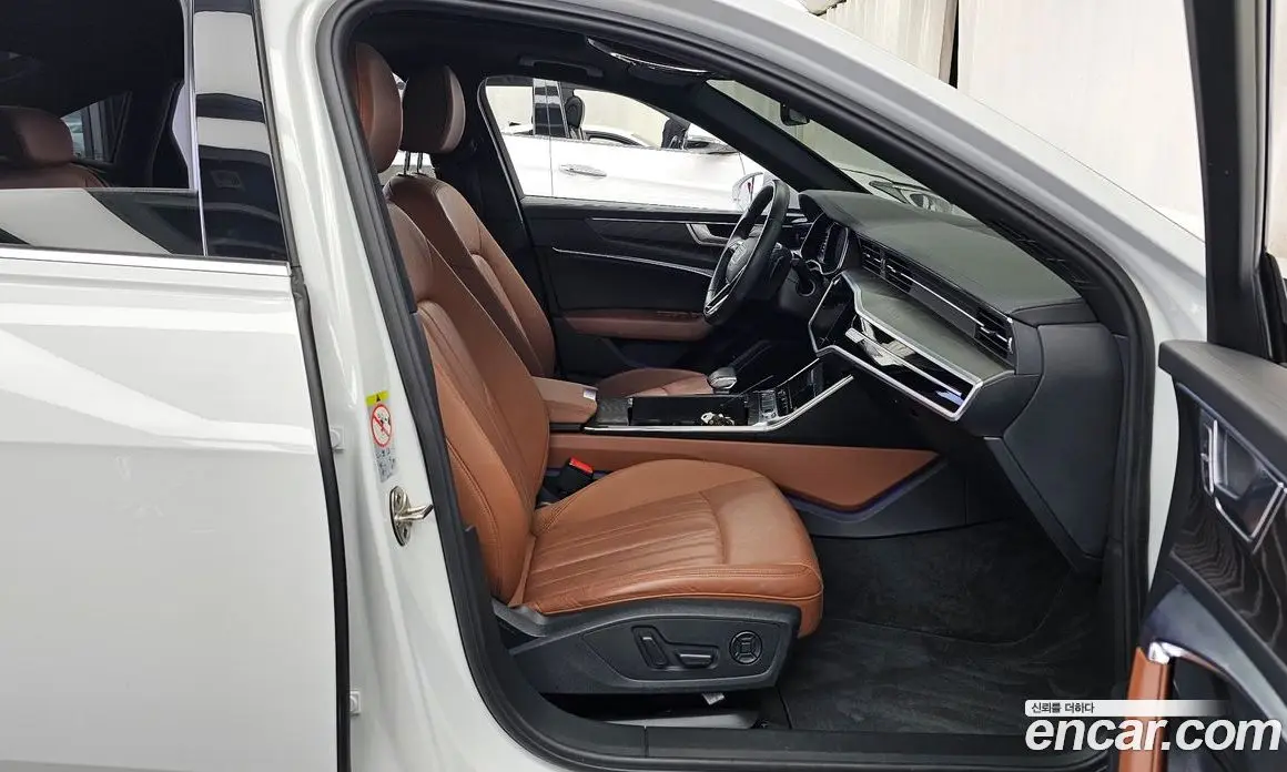Audi A6 2020 2.0 автомат (гидро), фото 17