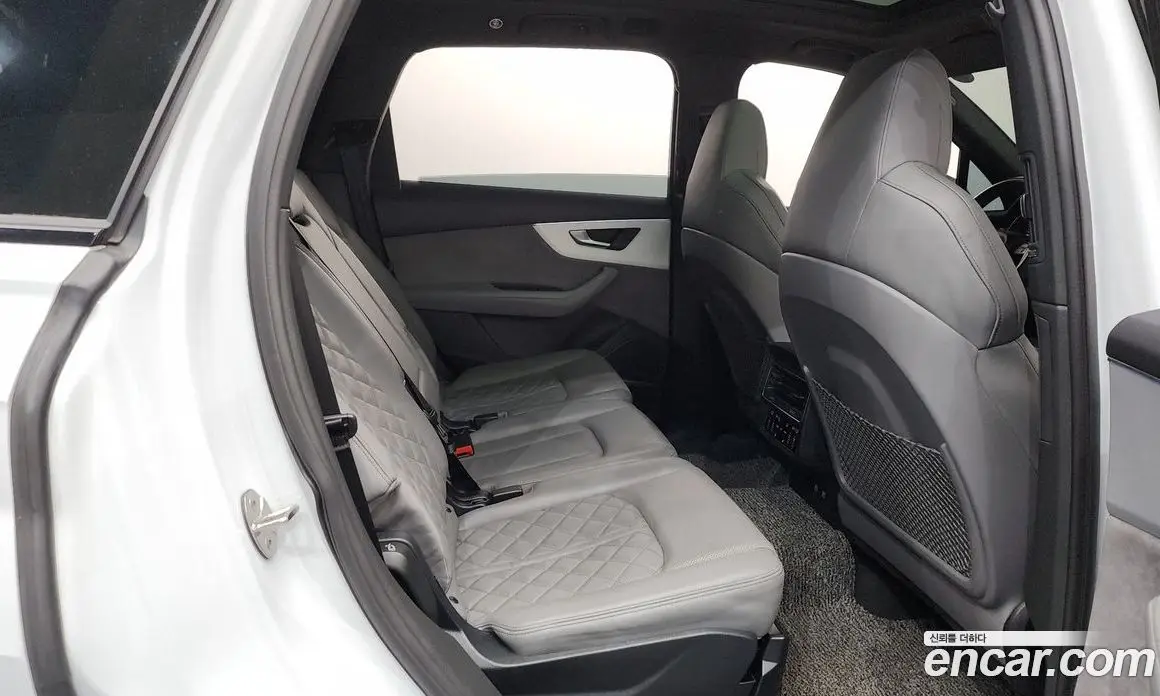 Audi Q7 2021 3.0 автомат (гидро), фото 17 Audi Q7 2021 3.0 автомат (гидро), фото 17