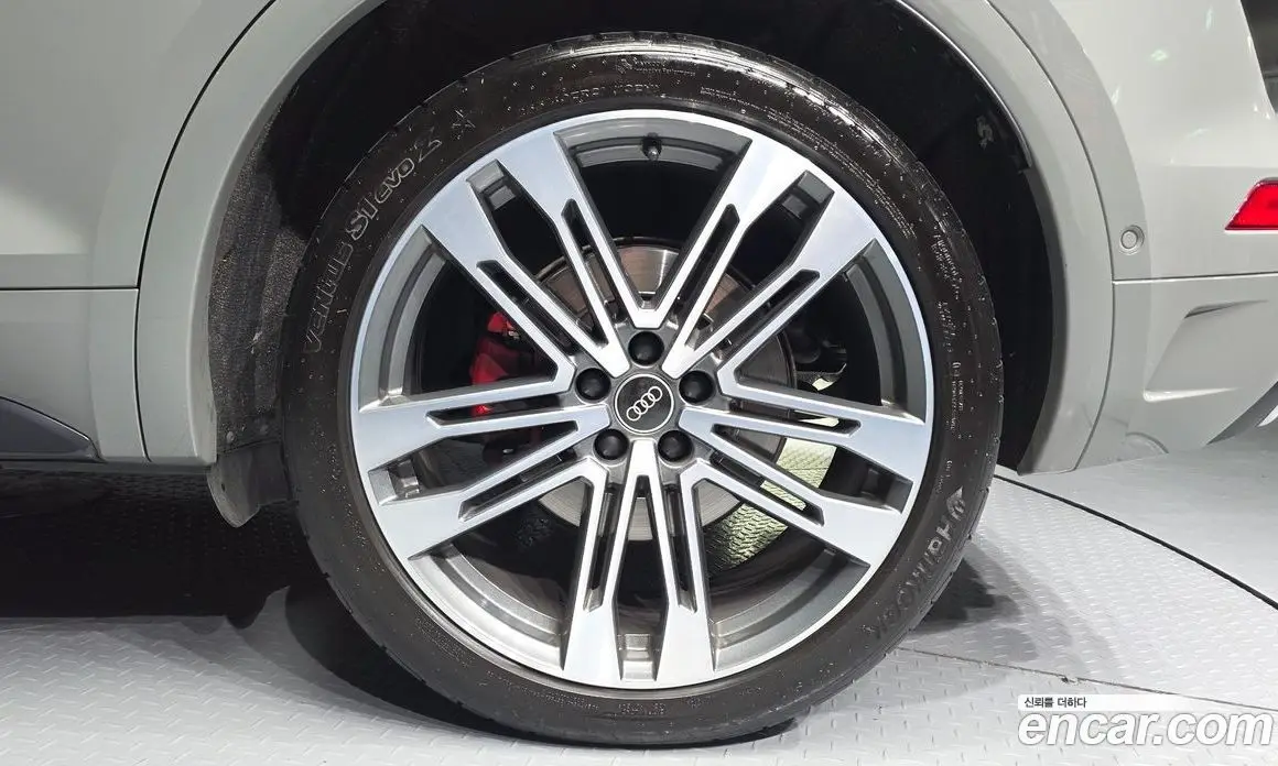 Audi SQ5 2021 3.0 автомат (гидро), фото 7 Audi SQ5 2021 3.0 автомат (гидро), фото 7