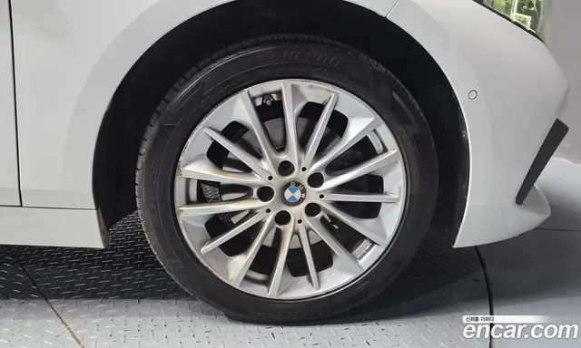 BMW 1 серия 2021 2.0 автомат (гидро), миниатюра 6