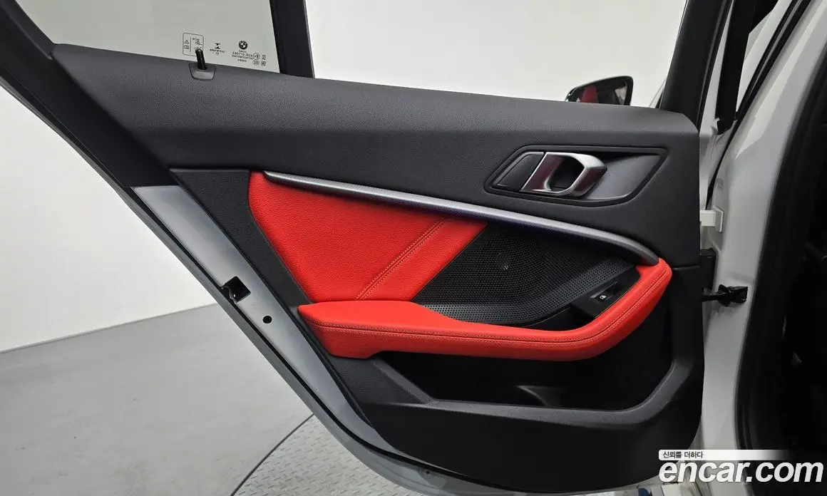 BMW 1 серия 2022 2.0 автомат (гидро), фото 15