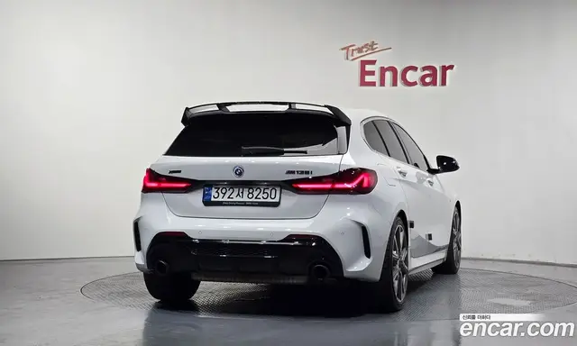 BMW 1 серия 2022 2.0 автомат (гидро), миниатюра 4