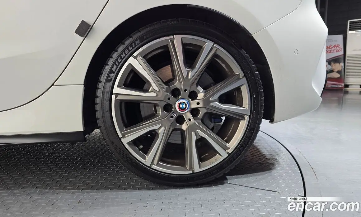 BMW 1 серия 2022 2.0 автомат (гидро), фото 7