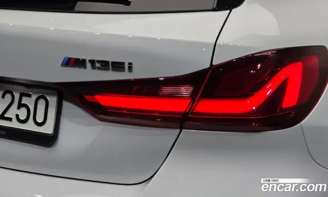 BMW 1 серия 2022 2.0 автомат (гидро), миниатюра 9