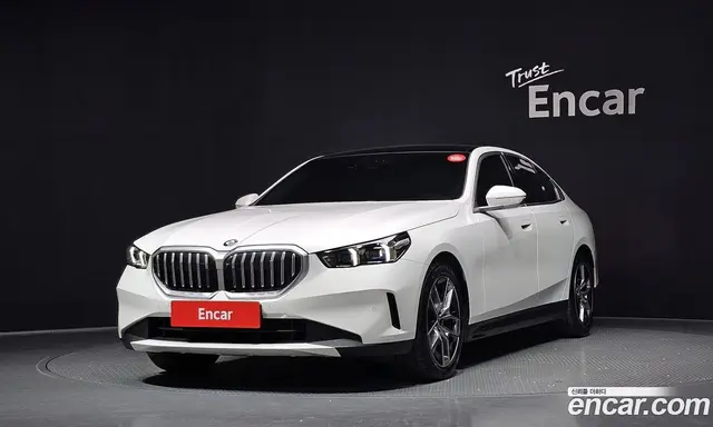 BMW 5 серия, 2024, 28 986 км