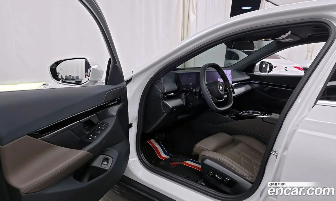 BMW 5 серия 2024 2.0 автомат (гидро), фото 13