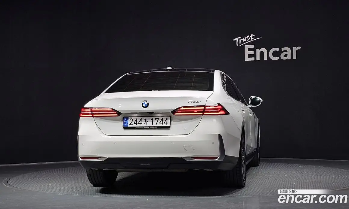 BMW 5 серия 2024 2.0 автомат (гидро), фото 4