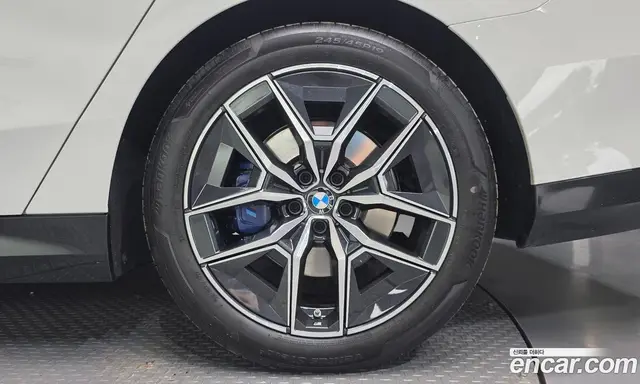 BMW 5 серия 2025 2.0 автомат (гидро), миниатюра 7