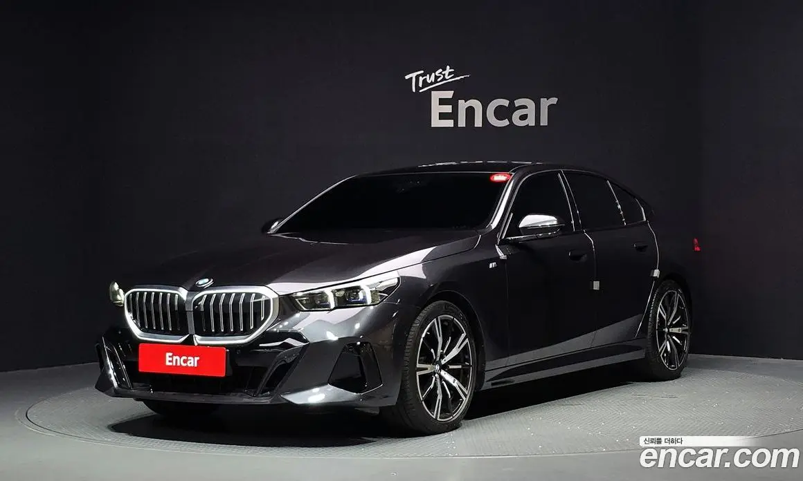 BMW 5 серия 2025 2.0 автомат (гидро), фото 1 BMW 5 серия 2025 2.0 автомат (гидро), фото 1