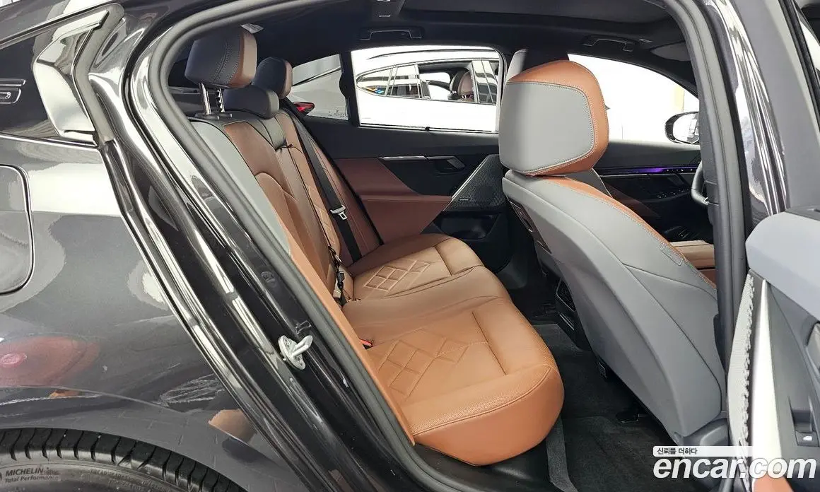 BMW 5 серия 2025 2.0 автомат (гидро), фото 18 BMW 5 серия 2025 2.0 автомат (гидро), фото 18