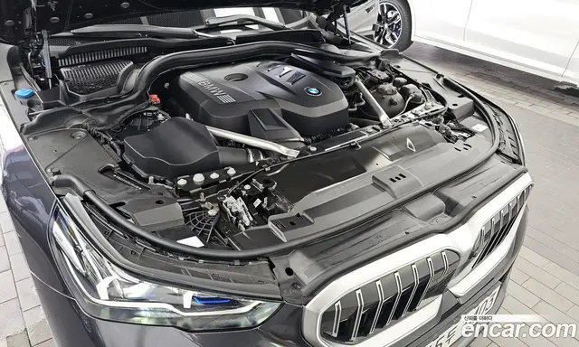 BMW 5 серия 2025 2.0 автомат (гидро), миниатюра 6 BMW 5 серия 2025 2.0 автомат (гидро), миниатюра 6
