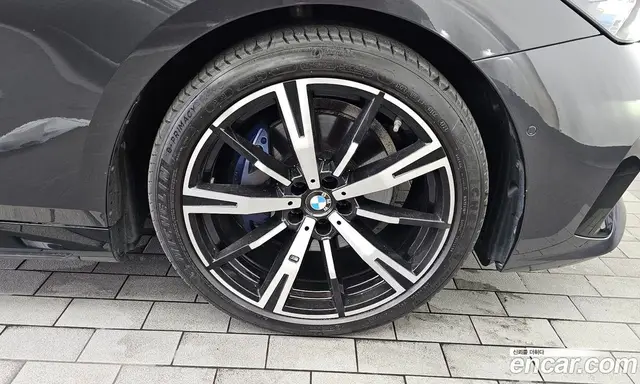 BMW 5 серия 2025 2.0 автомат (гидро), миниатюра 7 BMW 5 серия 2025 2.0 автомат (гидро), миниатюра 7