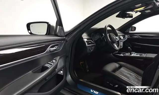 BMW 7 серия 2017 6.6 автомат (гидро), миниатюра 12