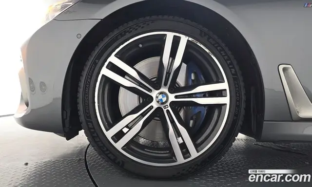 BMW 7 серия 2017 6.6 автомат (гидро), миниатюра 4 BMW 7 серия 2017 6.6 автомат (гидро), миниатюра 4
