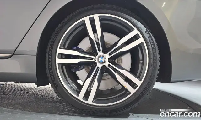 BMW 7 серия 2017 6.6 автомат (гидро), миниатюра 6 BMW 7 серия 2017 6.6 автомат (гидро), миниатюра 6