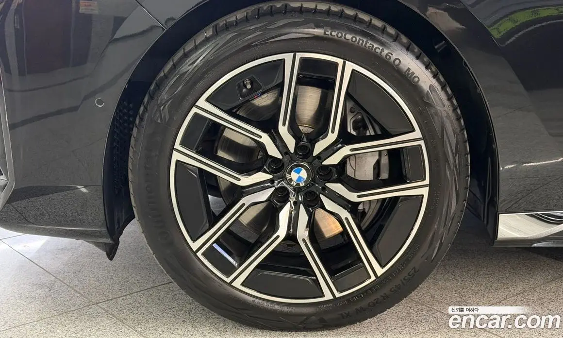 BMW 7 серия 2024 3.0 автомат (гидро), фото 5