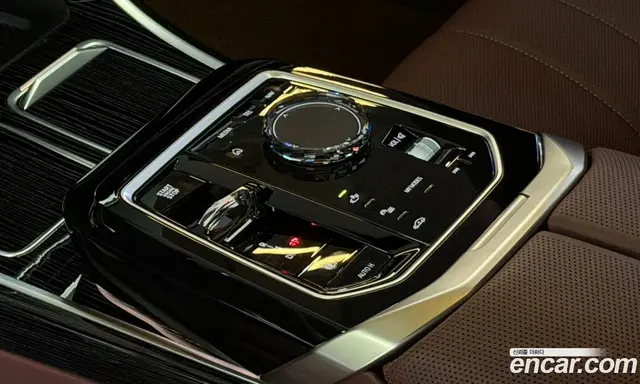 BMW 7 серия 2024 3.0 автомат (гидро), миниатюра 9