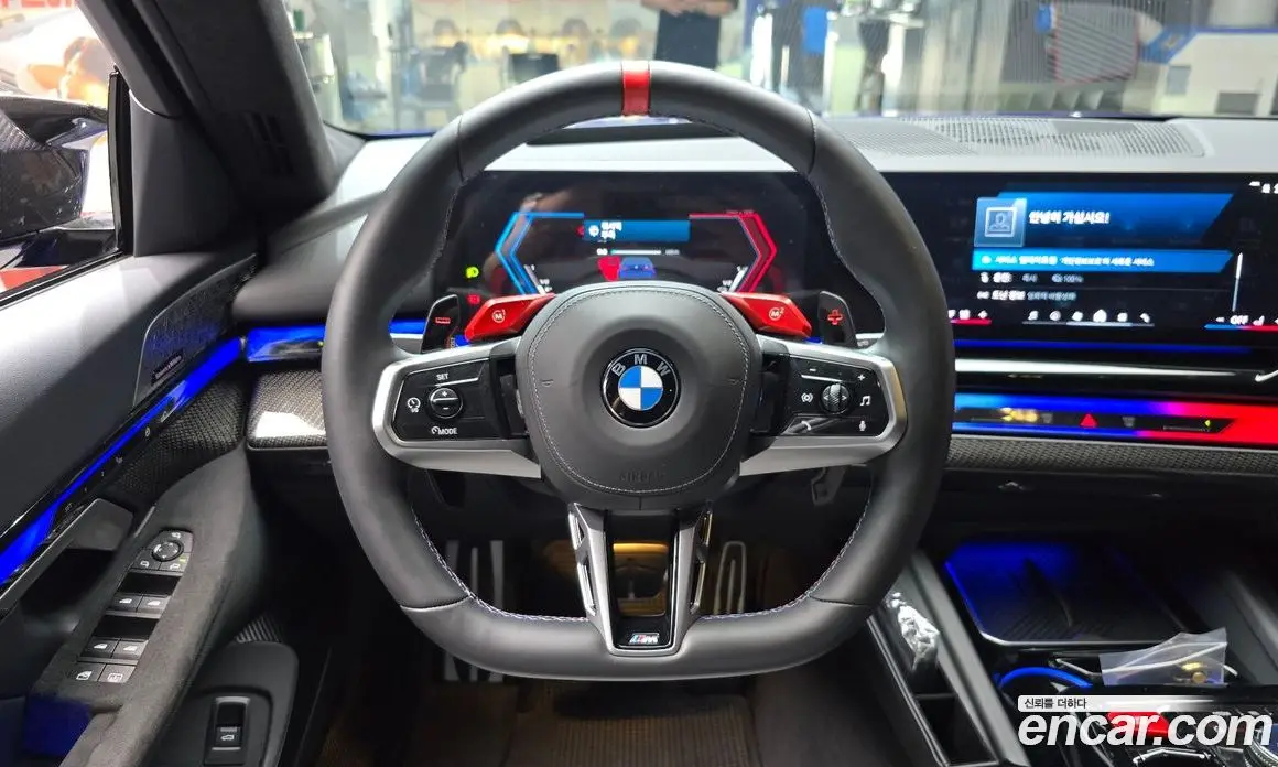 BMW M5 2025 4.4 автомат (гидро), фото 19