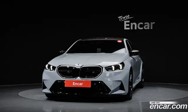 BMW M5 2026 4.4 автомат (гидро), миниатюра 3