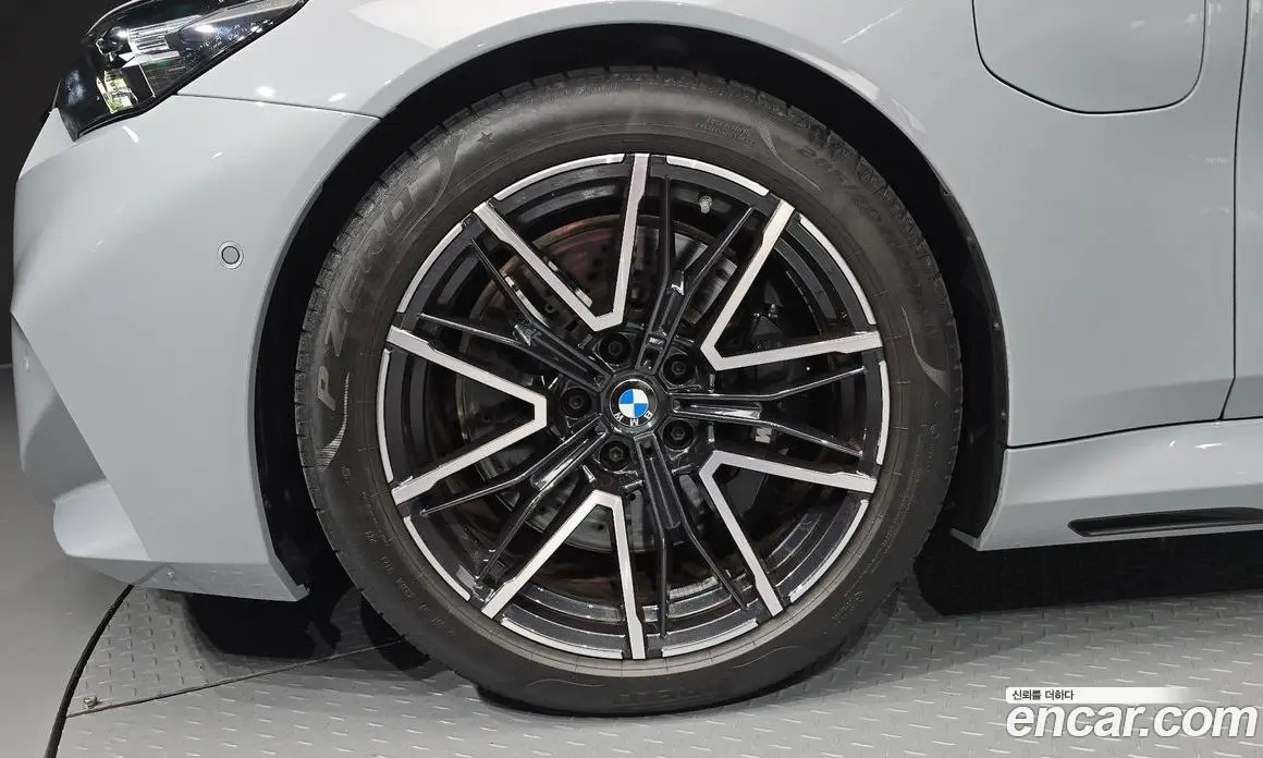 BMW M5 2026 4.4 автомат (гидро), фото 5