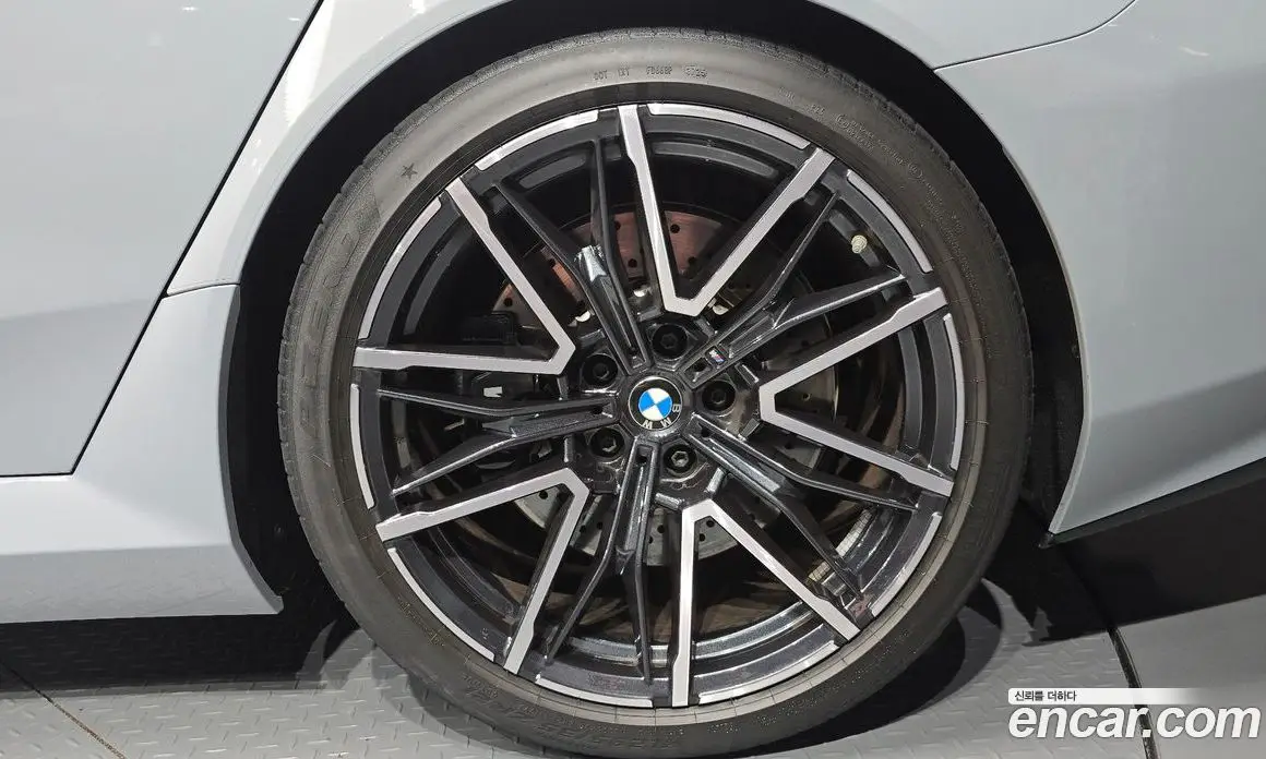 BMW M5 2026 4.4 автомат (гидро), фото 7
