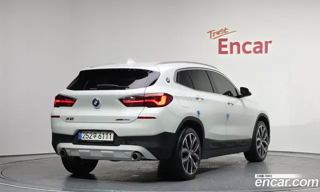 BMW X2 2022 2.0 автомат (гидро), миниатюра 2