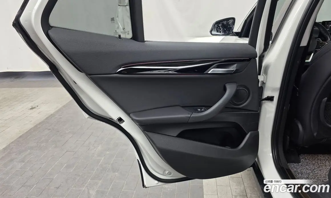 BMW X2 2022 2.0 автомат (гидро), фото 15