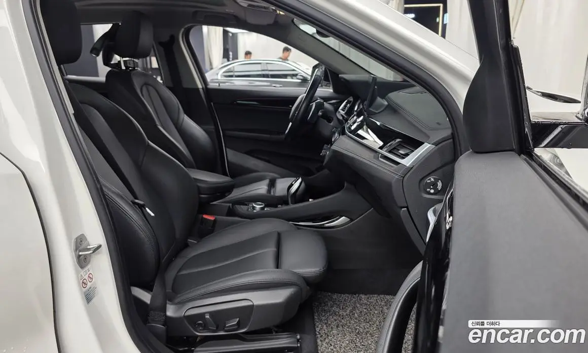 BMW X2 2022 2.0 автомат (гидро), фото 17