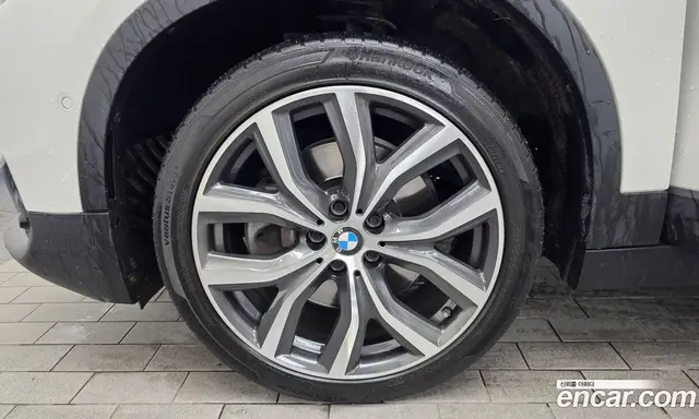 BMW X2 2022 2.0 автомат (гидро), миниатюра 5