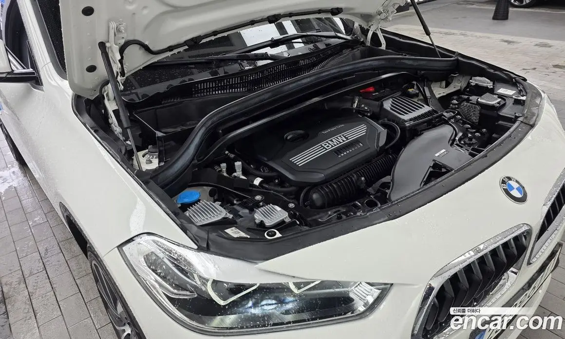 BMW X2 2022 2.0 автомат (гидро), фото 6