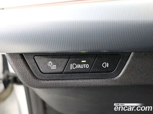 BMW X2 2025 2.0 автомат (гидро), миниатюра 12