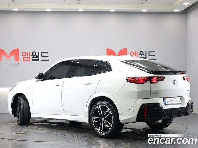 BMW X2 2025 2.0 автомат (гидро), миниатюра 4