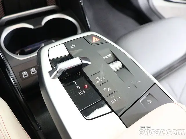BMW X2 2025 2.0 автомат (гидро), миниатюра 9