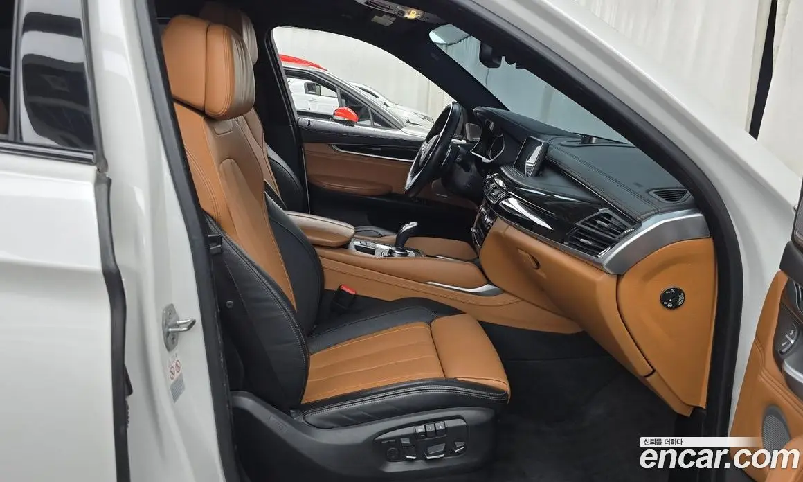 BMW X6 2018 3.0 автомат (гидро), фото 16