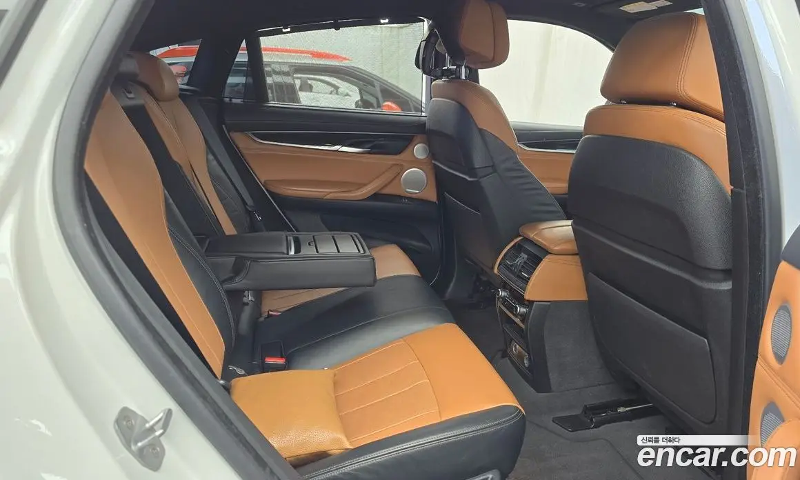 BMW X6 2018 3.0 автомат (гидро), фото 17