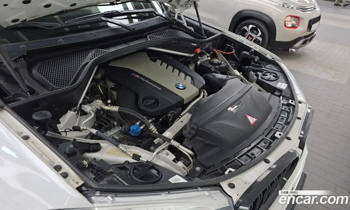 BMW X6 2018 3.0 автомат (гидро), фото 6