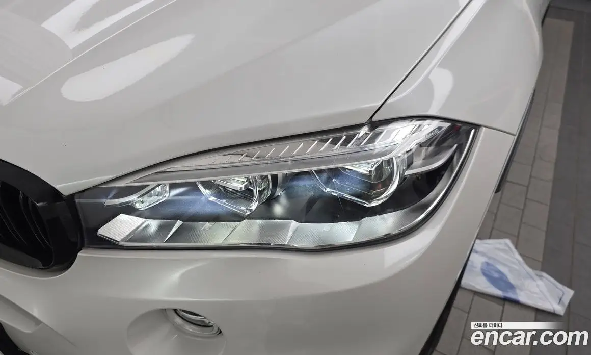 BMW X6 2018 3.0 автомат (гидро), фото 8