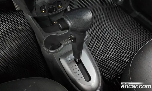 Chevrolet Spark 2013 1.0 автомат (гидро), миниатюра 9