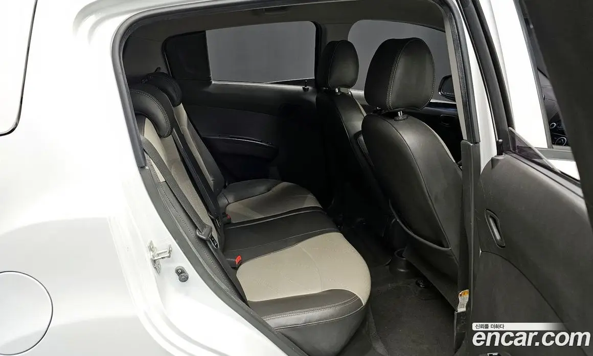 Chevrolet Spark 2015 1.0 автомат (гидро), фото 17 Chevrolet Spark 2015 1.0 автомат (гидро), фото 17