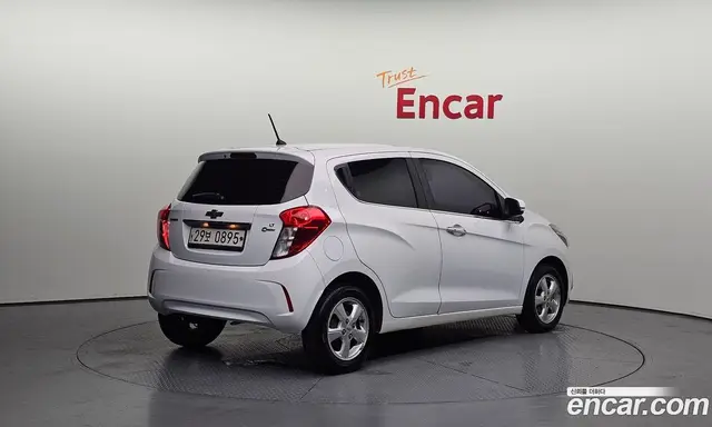 Chevrolet Spark 2016 1.0 автомат (гидро), миниатюра 2