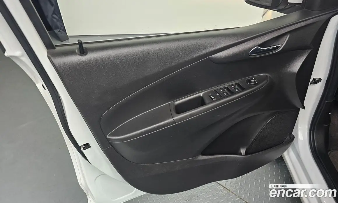 Chevrolet Spark 2016 1.0 автомат (гидро), фото 14