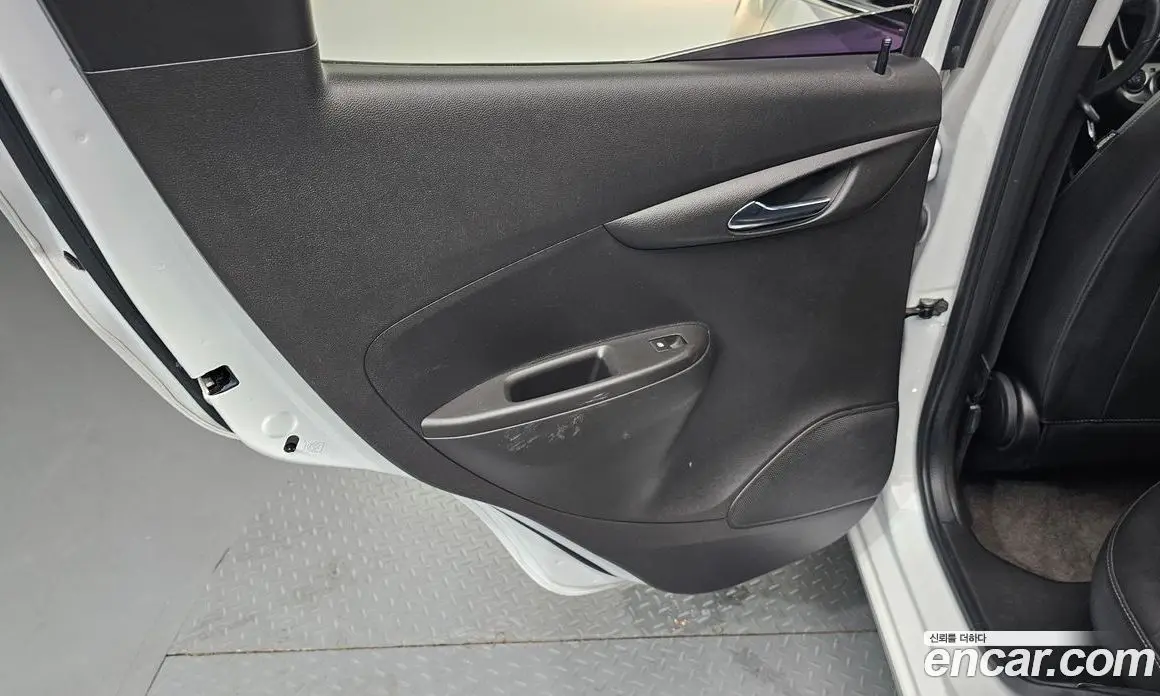Chevrolet Spark 2016 1.0 автомат (гидро), фото 15