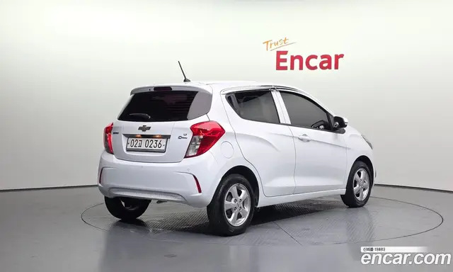 Chevrolet Spark 2016 1.0 автомат (гидро), миниатюра 2