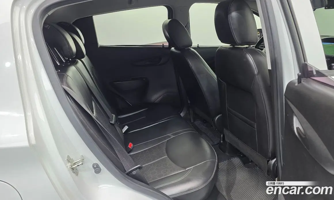 Chevrolet Spark 2016 1.0 автомат (гидро), фото 17