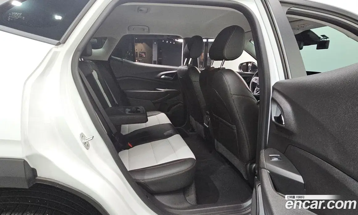 Chevrolet Trax 2024 1.2 автомат (гидро), фото 16