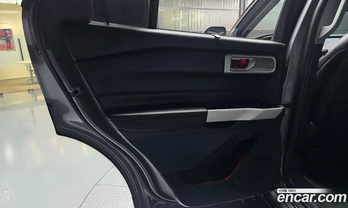Ford Explorer 2021 2.3 автомат (гидро), фото 14