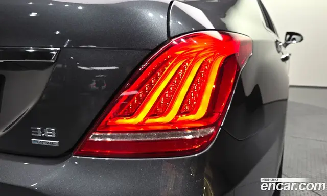 Genesis EQ900 2018 3.8 автомат (гидро), миниатюра 9