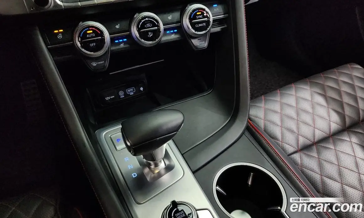 Genesis G70 2017 3.3 автомат (гидро), фото 12 Genesis G70 2017 3.3 автомат (гидро), фото 12