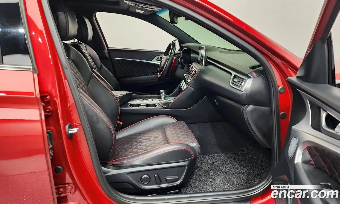 Genesis G70 2017 3.3 автомат (гидро), фото 16 Genesis G70 2017 3.3 автомат (гидро), фото 16